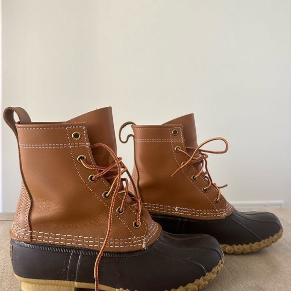 LL Bean - Women’s Bean Boot 8” - Size 8 - Picture 6 of 6